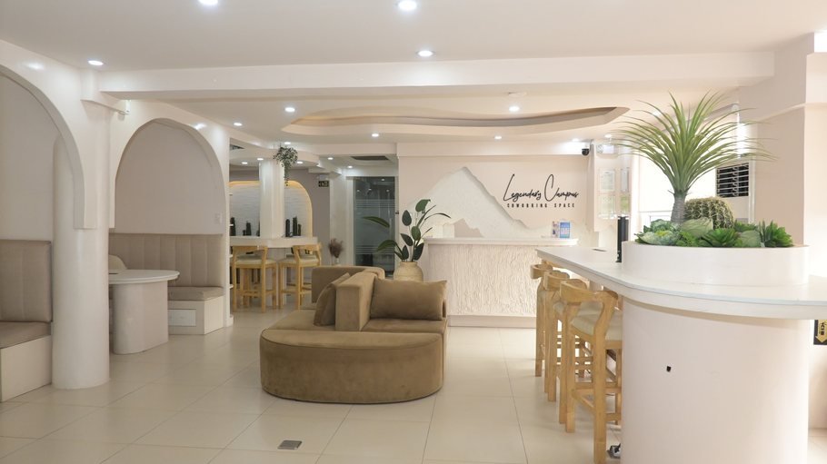 Campus learning lounge
